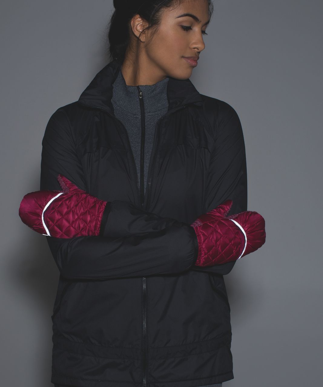 Lululemon Down For A Run Mittens - Berry Rumble / Bordeaux Drama