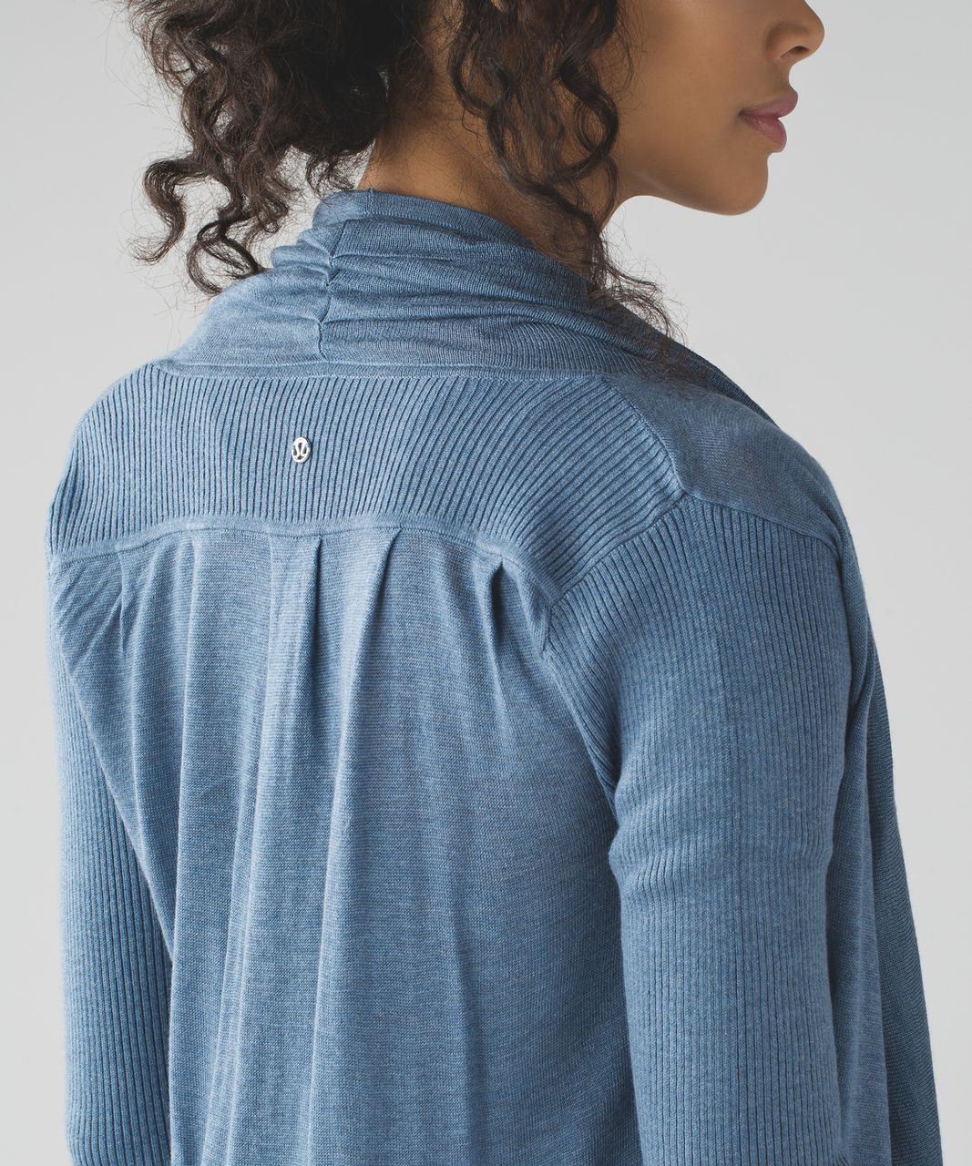 Lululemon Universal Wrap - Heathered Blue Denim