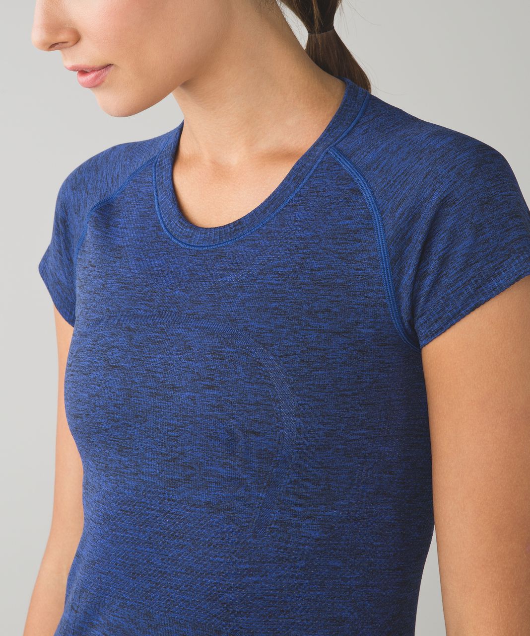 Lululemon Swiftly Tech Short Sleeve Crew - Black / Sapphire Blue - lulu  fanatics