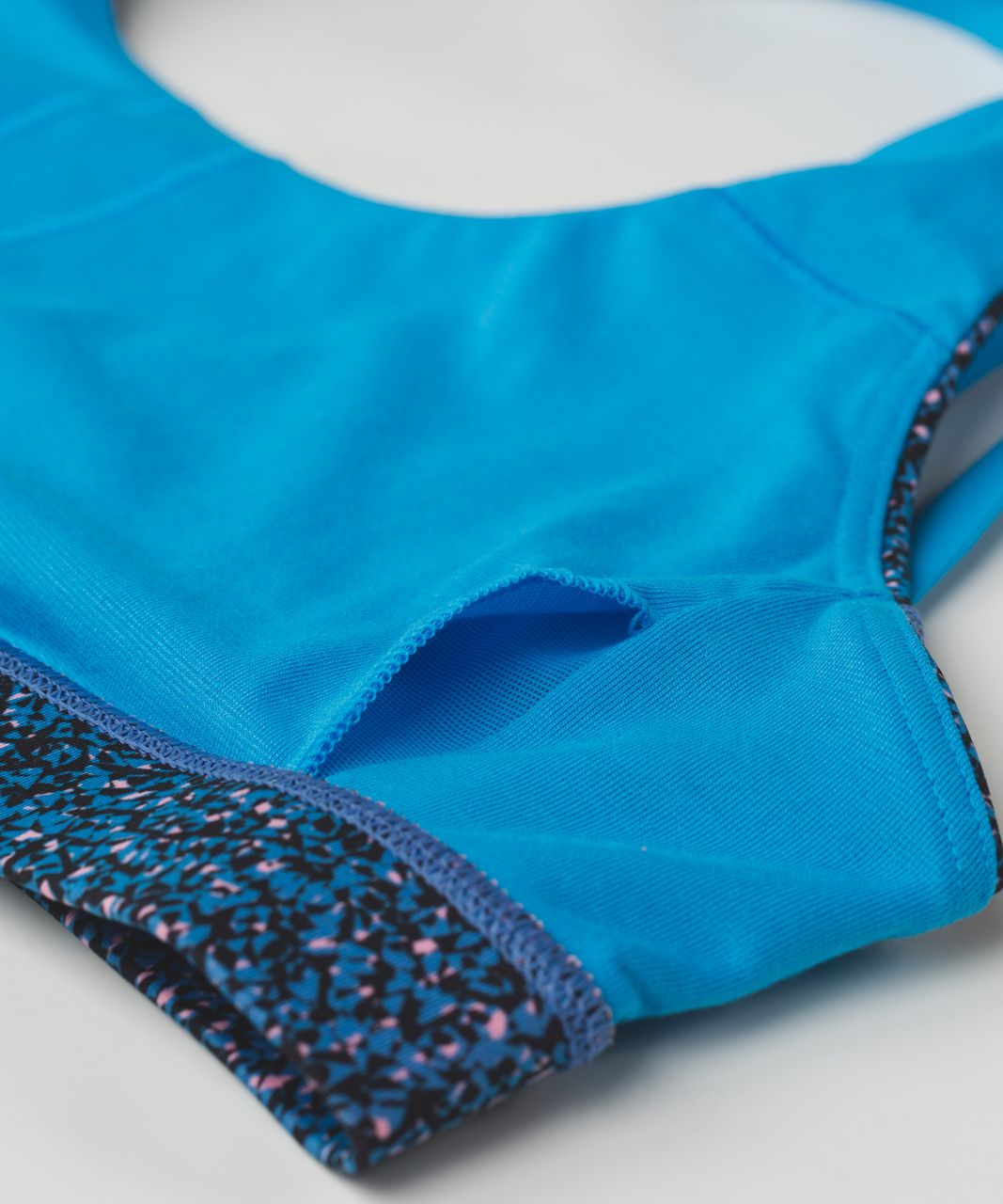 Lululemon Energy Bra - Flashback Static Powder Pink Kayak Blue / Kayak ...