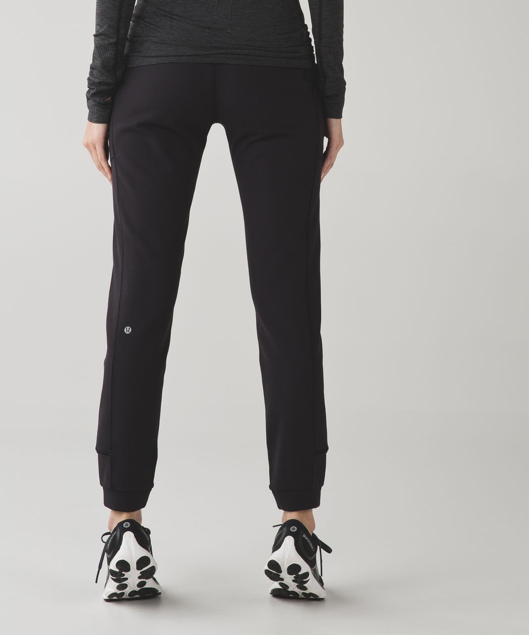 lululemon base runner jogger