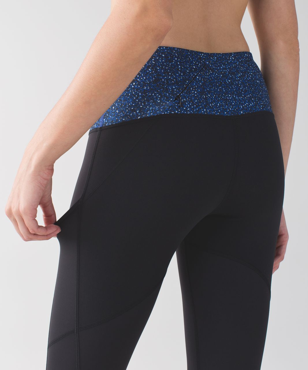 Lululemon Rebel Runner Crop - Black / Flashback Static Caspian Blue Sapphire Blue