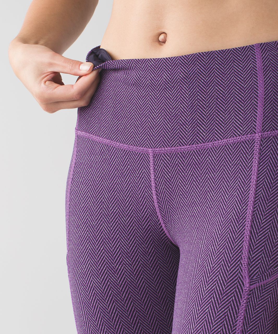 Lululemon Rebel Runner Crop - Giant Herringbone Black Grape Heathered Tender Violet / Black Grape