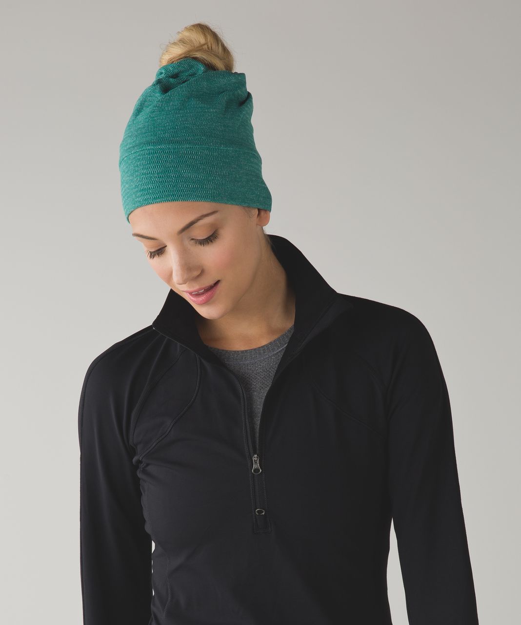 lululemon top knot toque