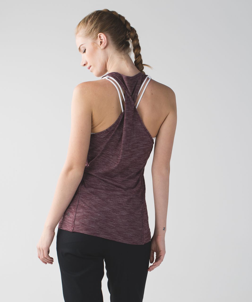 Lululemon Women Heathered Dark Fuel &Go Everywhere Twist Back Luon