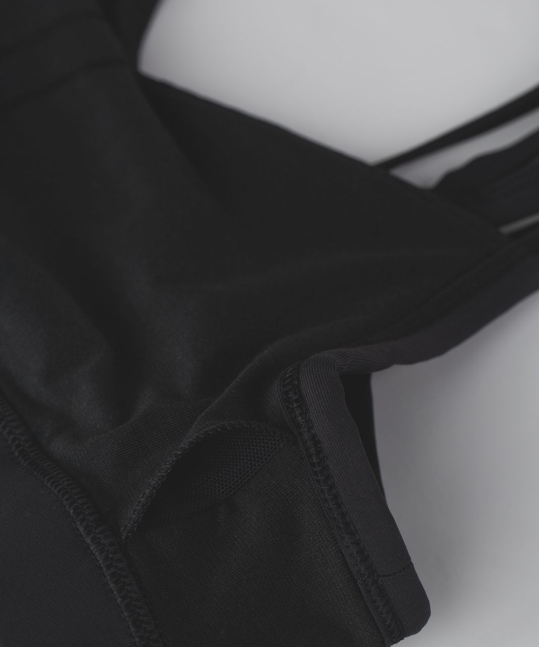 Lululemon Free Flow Bra - Black