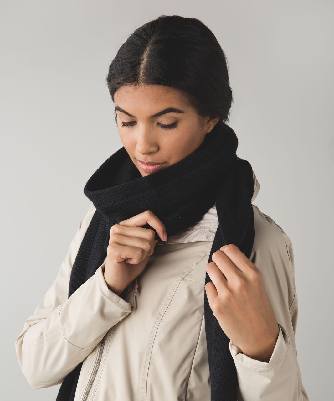 Lululemon Snow Amazing Neck Warmer *Sherpa - Black