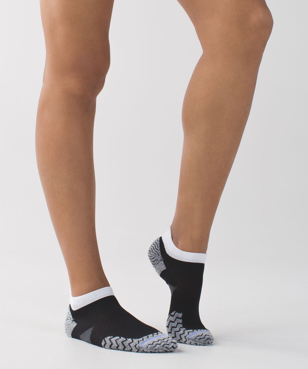 Lululemon Speed Sock - Black / White / Lullaby