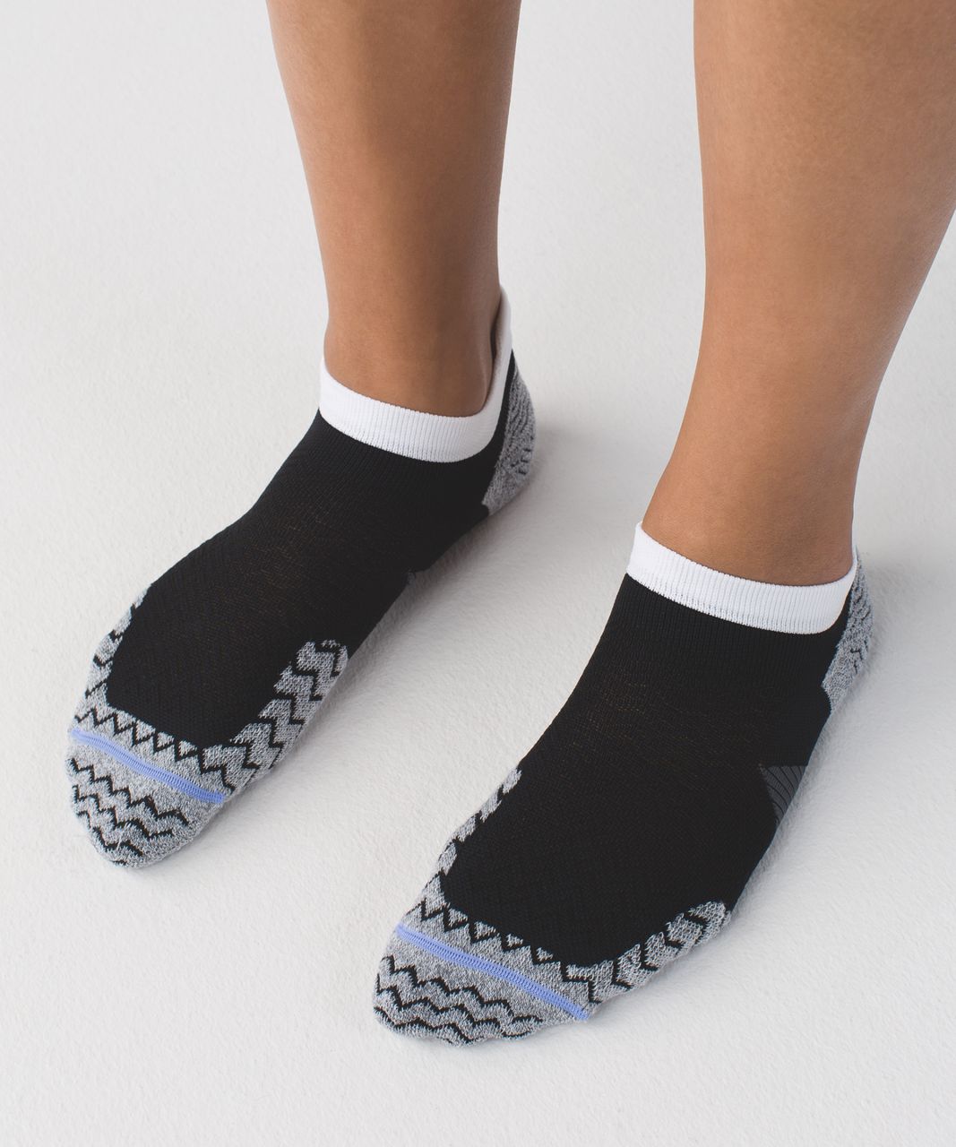 Lululemon Speed Sock - Black / White / Lullaby