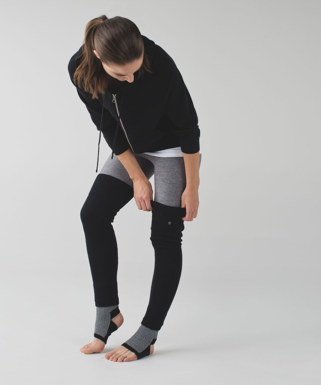 Lululemon Snow Amazing Leg Warmer - Black / White