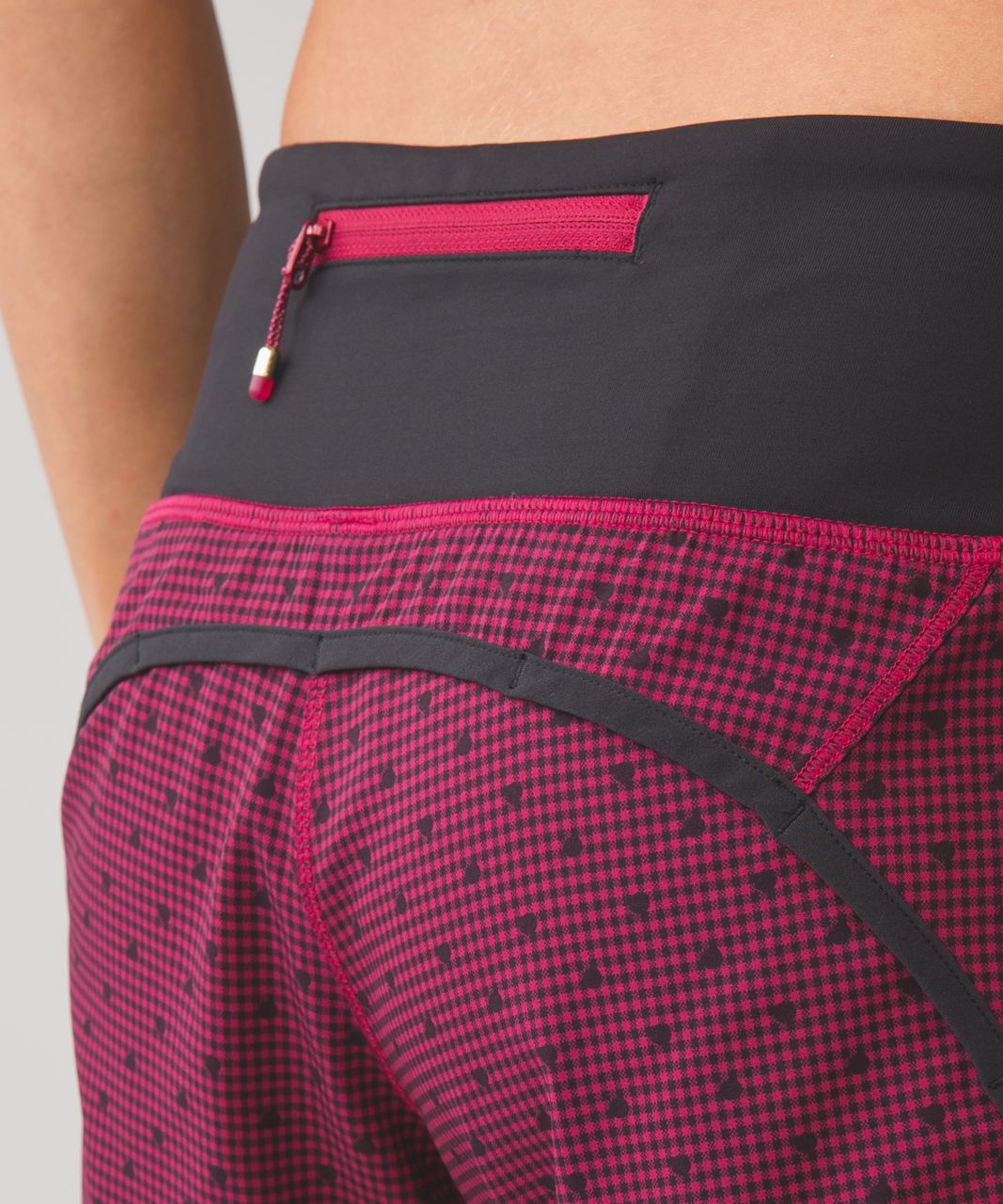 Lululemon Run Times Short *4-way Stretch 4" - Dottie Eigth Gingham Printed Berryrumble Black / Black