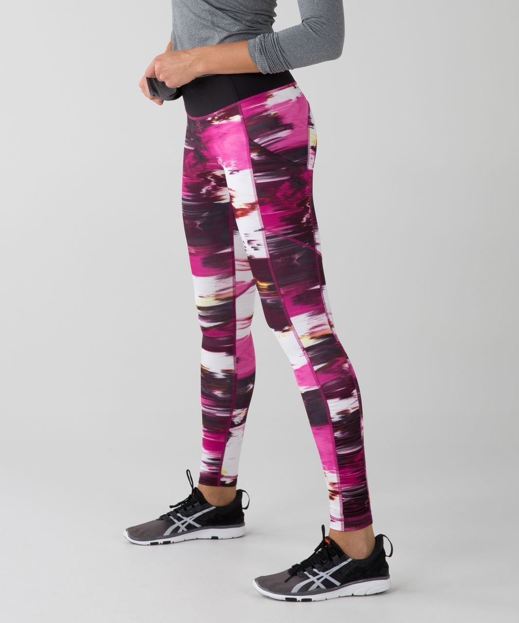 Lululemon Speed Tight IV *Full-On Luxtreme - Pigment Wind Berry Rumble Multi / Black