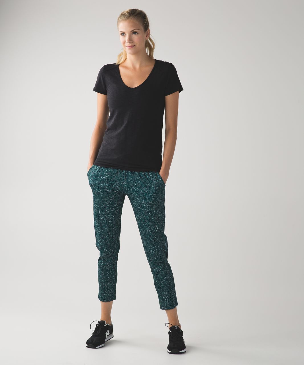 Lululemon Jet Pant - Military Green - lulu fanatics