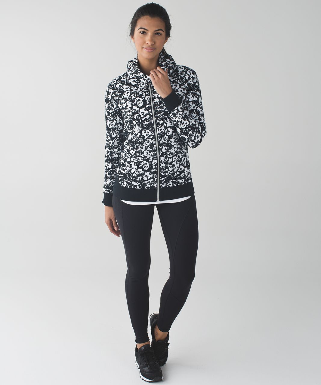 Lululemon Scuba Hoodie III - Fleur Sombre White Black / White / Black -  lulu fanatics