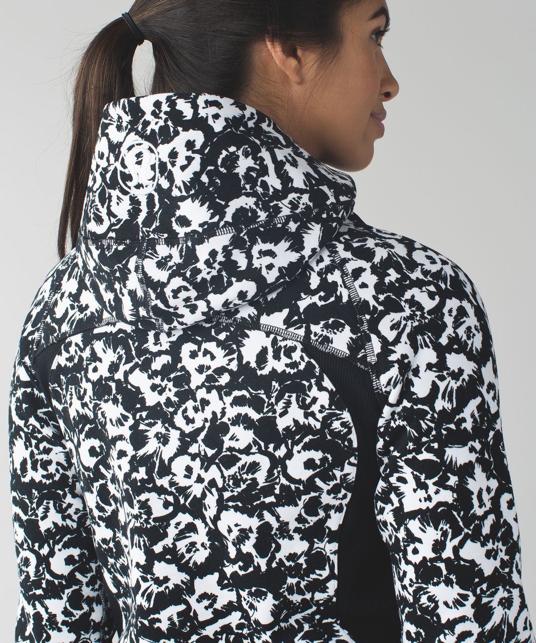 Lululemon Scuba Hoodie III - Fleur Sombre White Black / White / Black