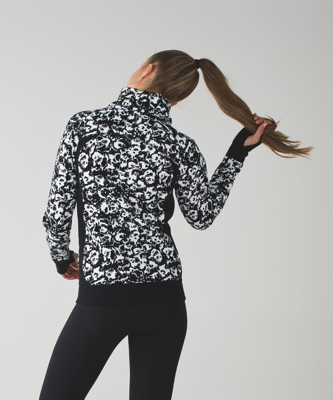 Lululemon Cozy Cuddle Up Jacket - Fleur Sombre White Black / White / Black