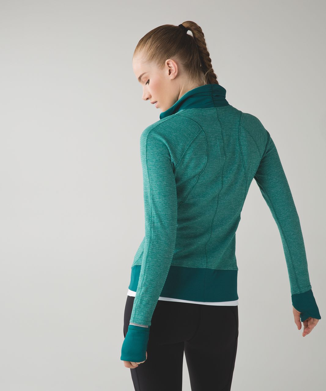 Try-On Reviews: Lululemon Runderful 1/2 Zip + 5 Mile LS + More