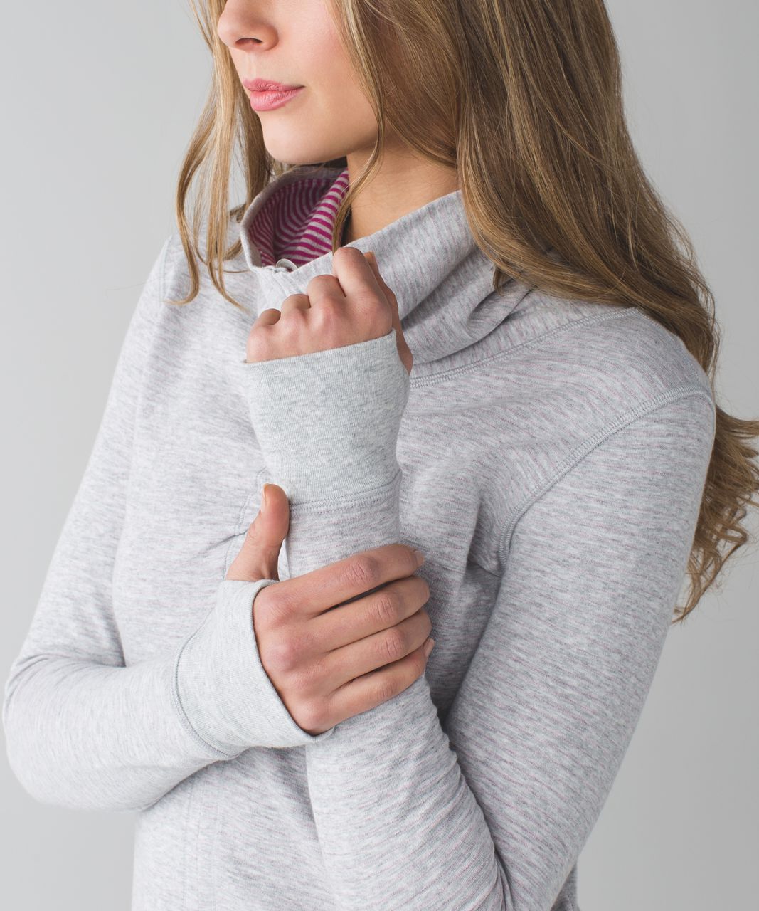 Lululemon In A Cinch Long Sleeve Tee - Heathered Light Grey / Classic Stripe Heathered Light Grey Raspberry / Heathered Light Grey