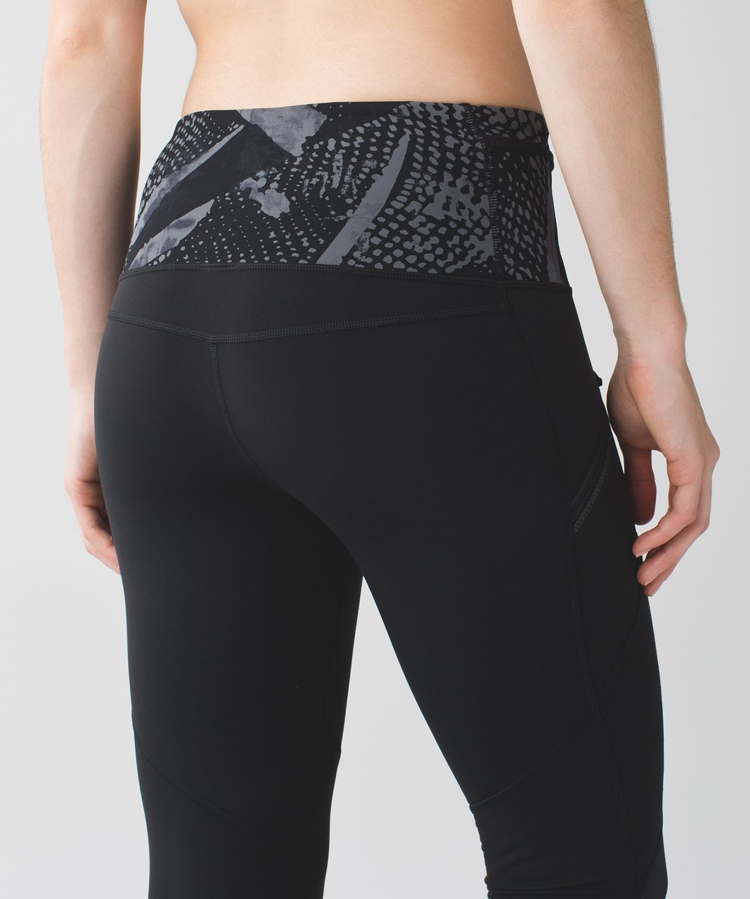 Lululemon Toasty Tech Tight II - Black / Static Mist Dark Slate Black