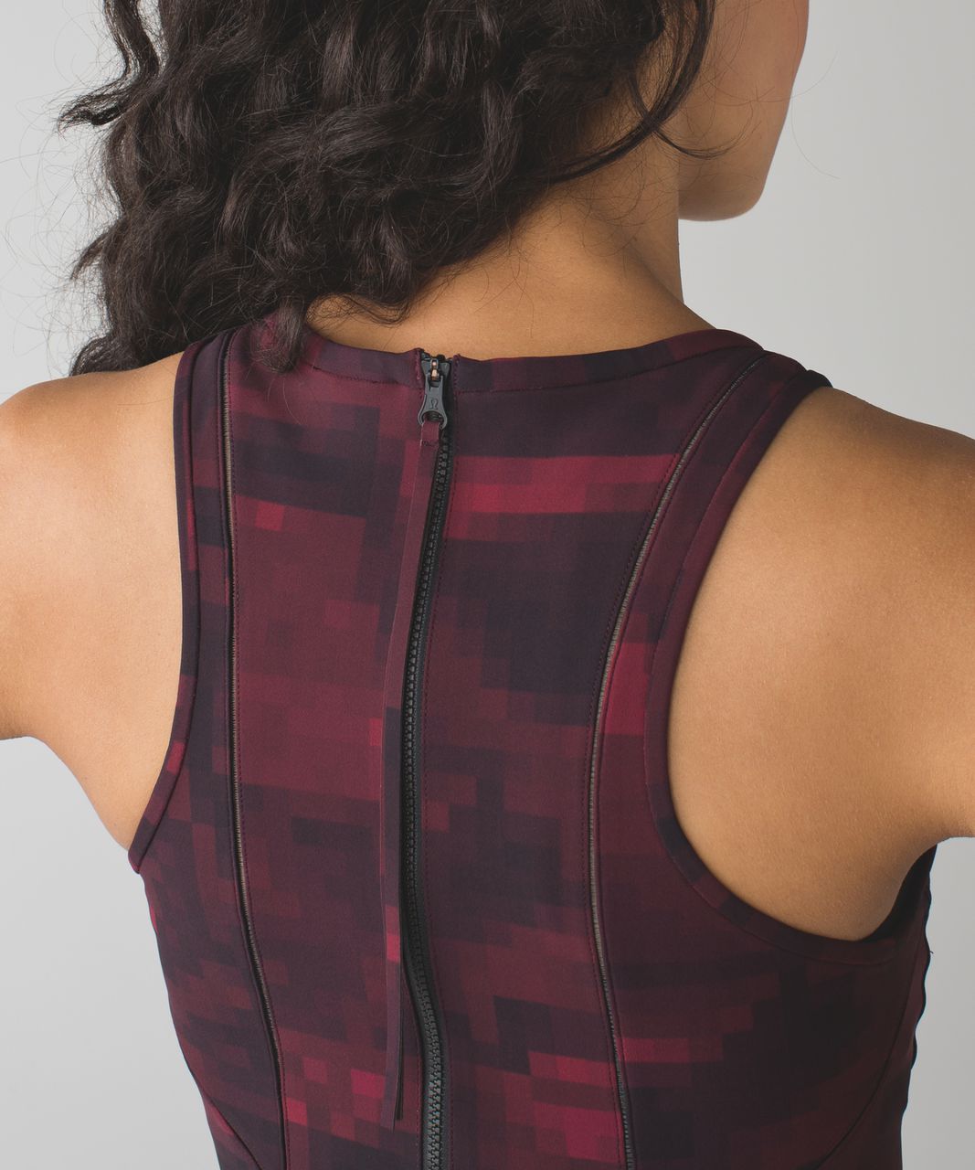 Lululemon &go 'Til Dawn Dress - Mini Domo Pixel Berry Rumble Black / Black