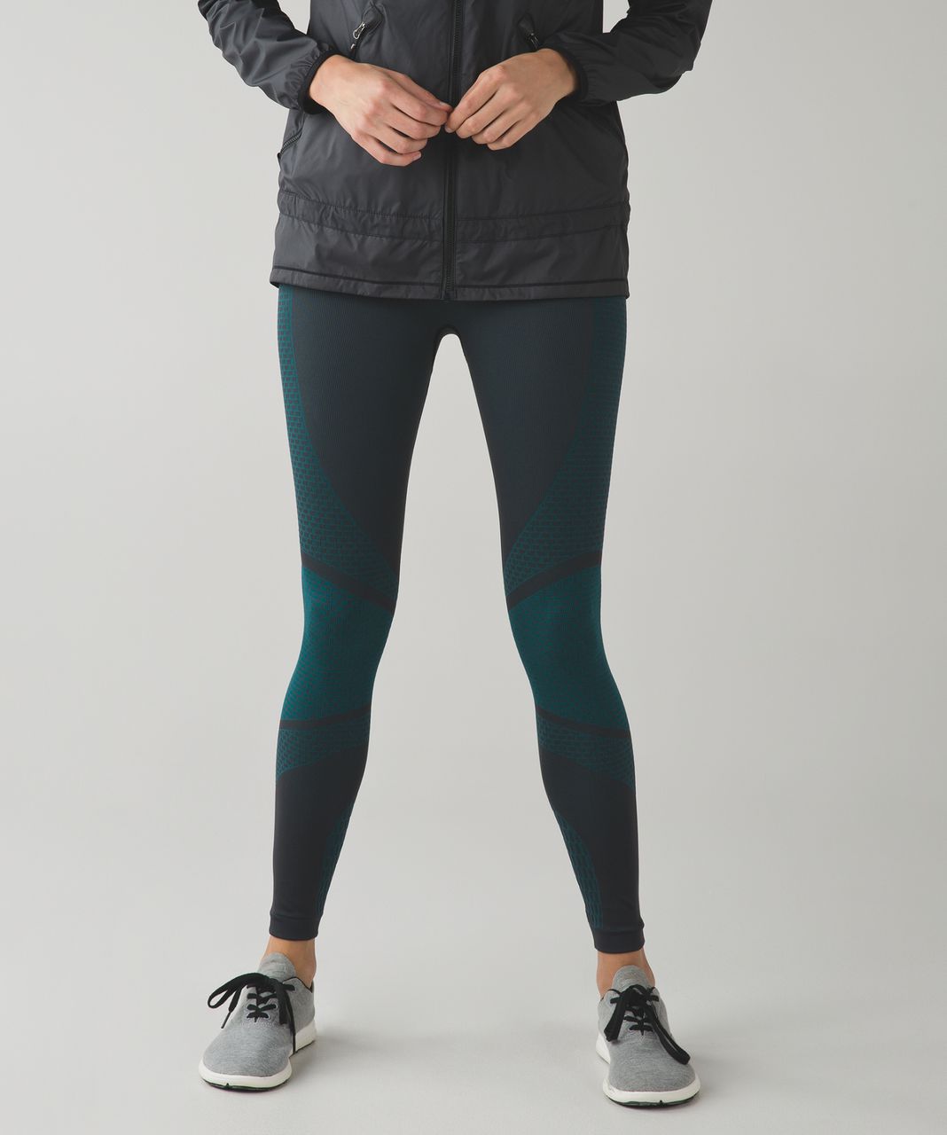 Friday in forage teal 💚💙 : r/lululemon