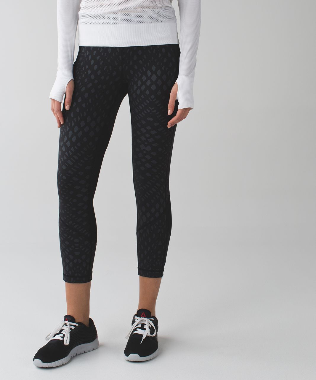 Lululemon womens black pace - Gem