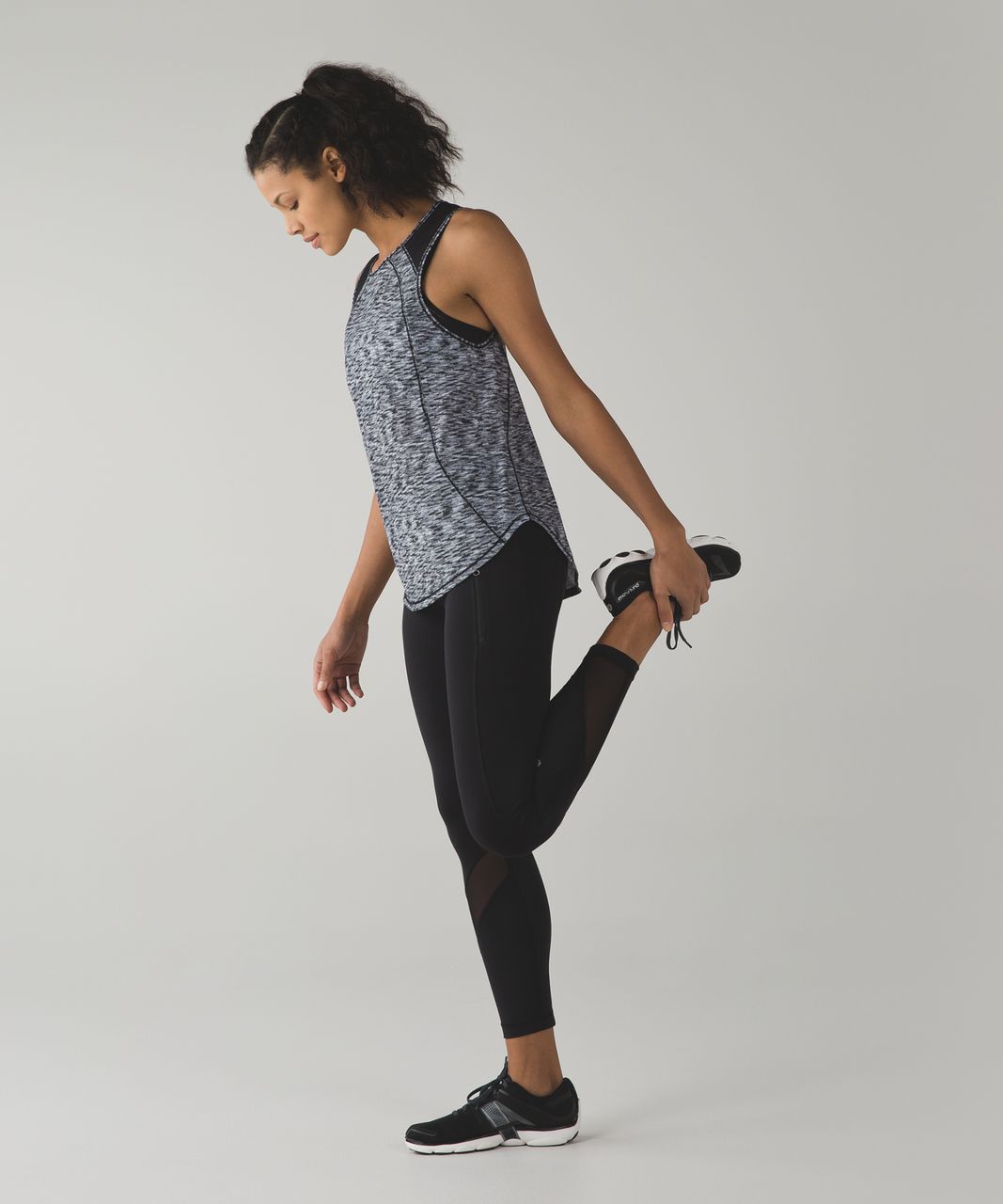 Lululemon Sculpt Tank - Dramatic Static White Black