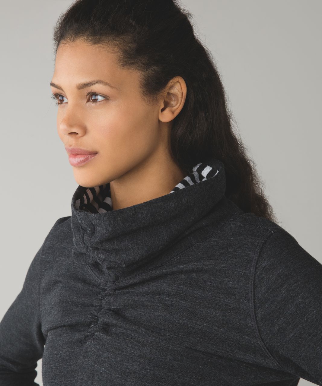 Lululemon In A Cinch Long Sleeve Tee - Heathered Black / Super Wide Load Stripe Heathered Black White / Heathered Black