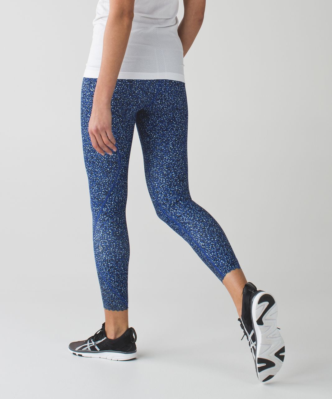 Lululemon Tight Stuff Tight - Simply Shadow Wrap Sapphire Blue Black