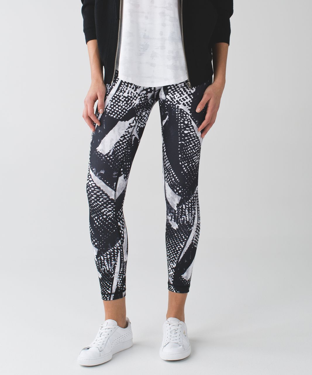 Lululemon High Times Pant *Full-On Luon - Static Mist White Black