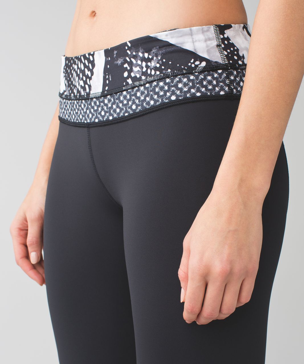 Lululemon Run:  Inspire Crop II *All Luxtreme - Black / Static Mist White Black / Millie Mesh White Black