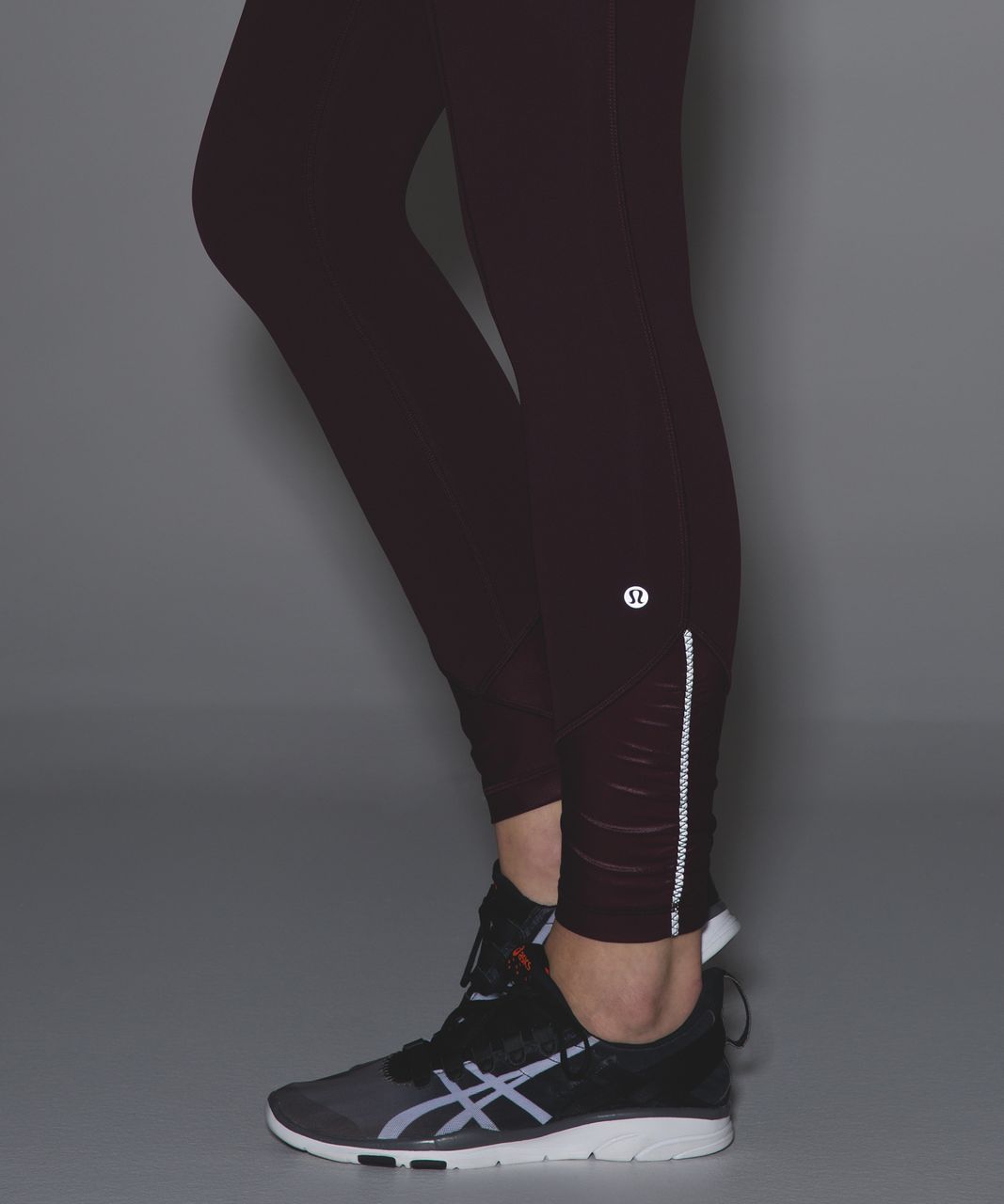 Lululemon Pace Queen Tight *Full-On Luxtreme - Bordeaux Drama / Raspberry