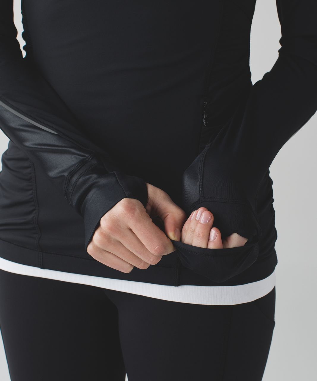 Lululemon Kriss Cross 1/2 Zip - Black