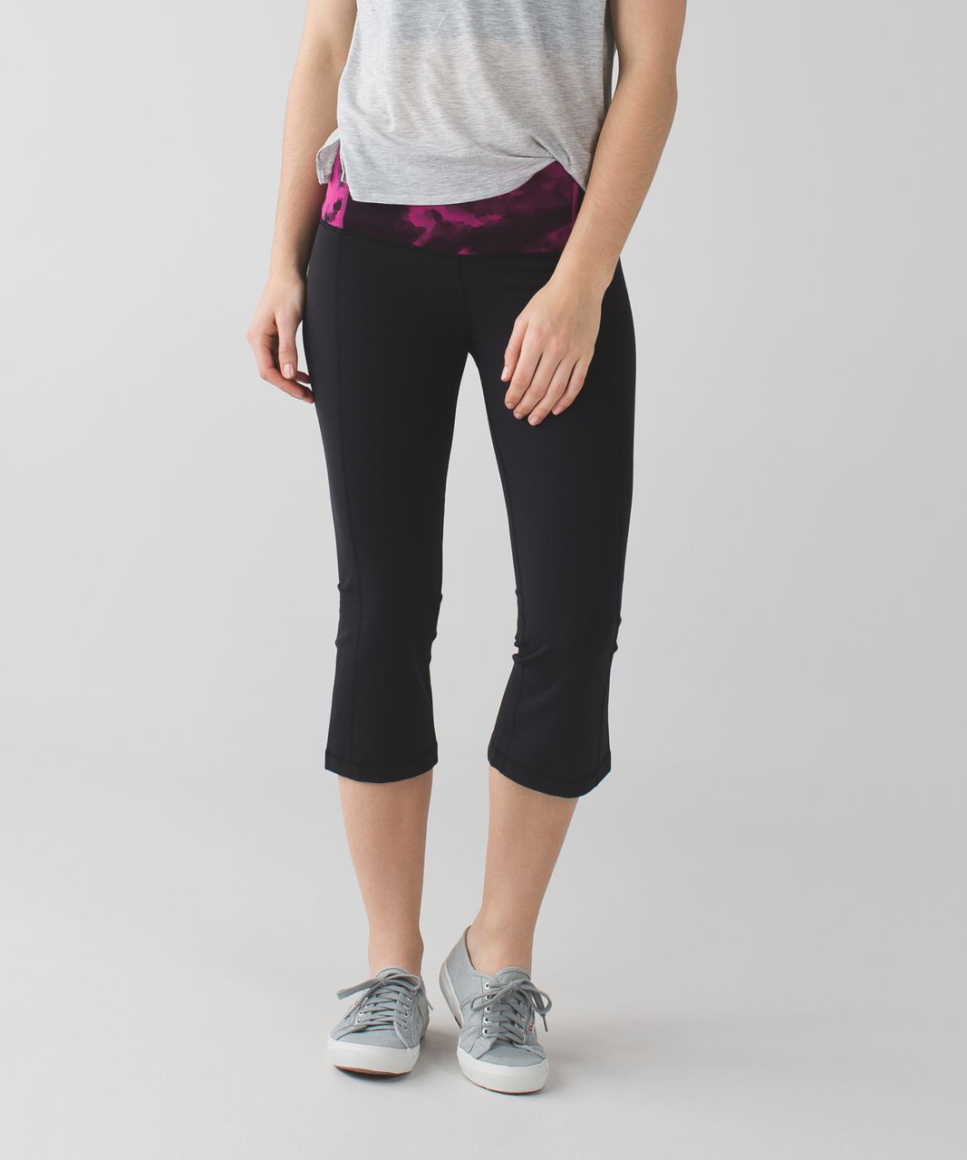 Lululemon Gather & Crow Crop II *Full-On Luon - Black / Blooming Pixie Raspberry Black