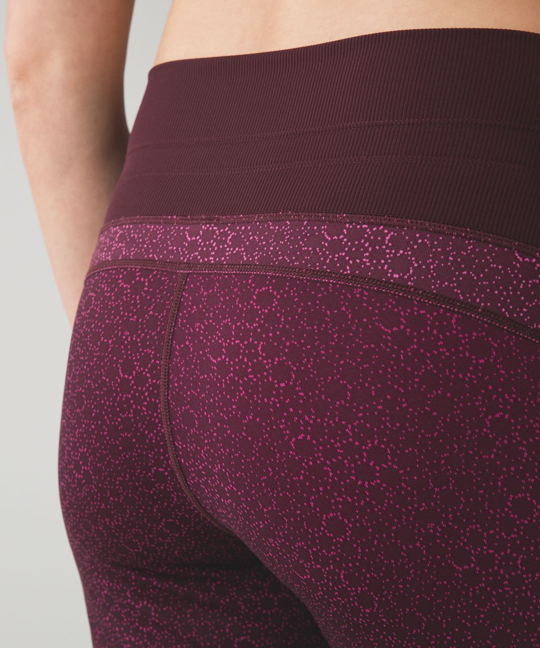 Lululemon Shake It Out Crop - Star Pixel Raspberry Bordeaux Drama / Bordeaux  Drama - lulu fanatics