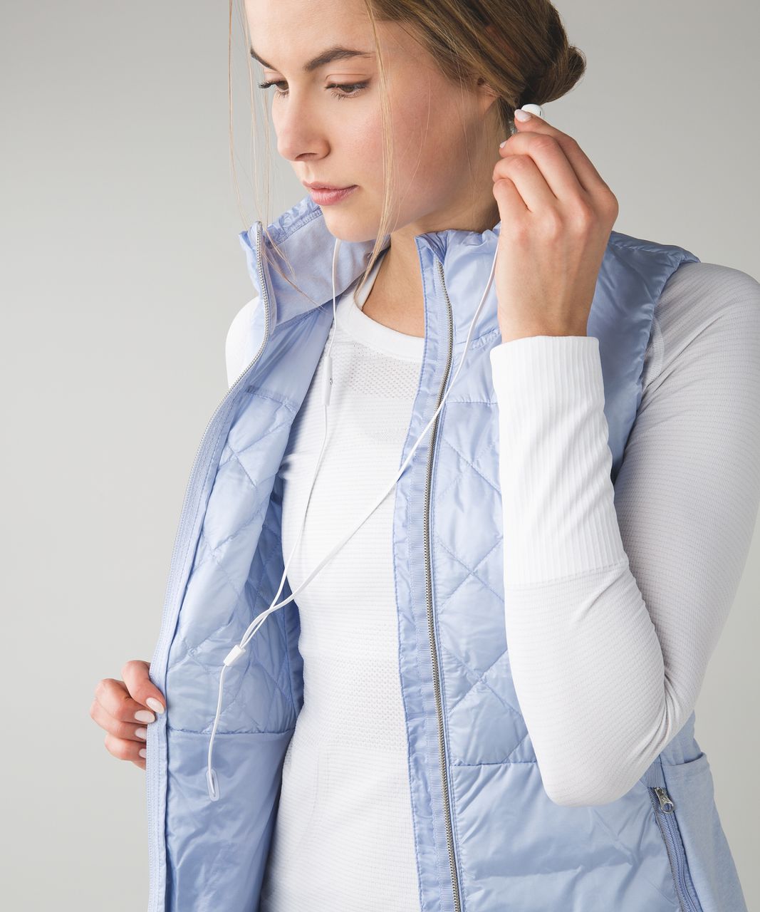 Lululemon Down For A Run Vest - Cool Breeze