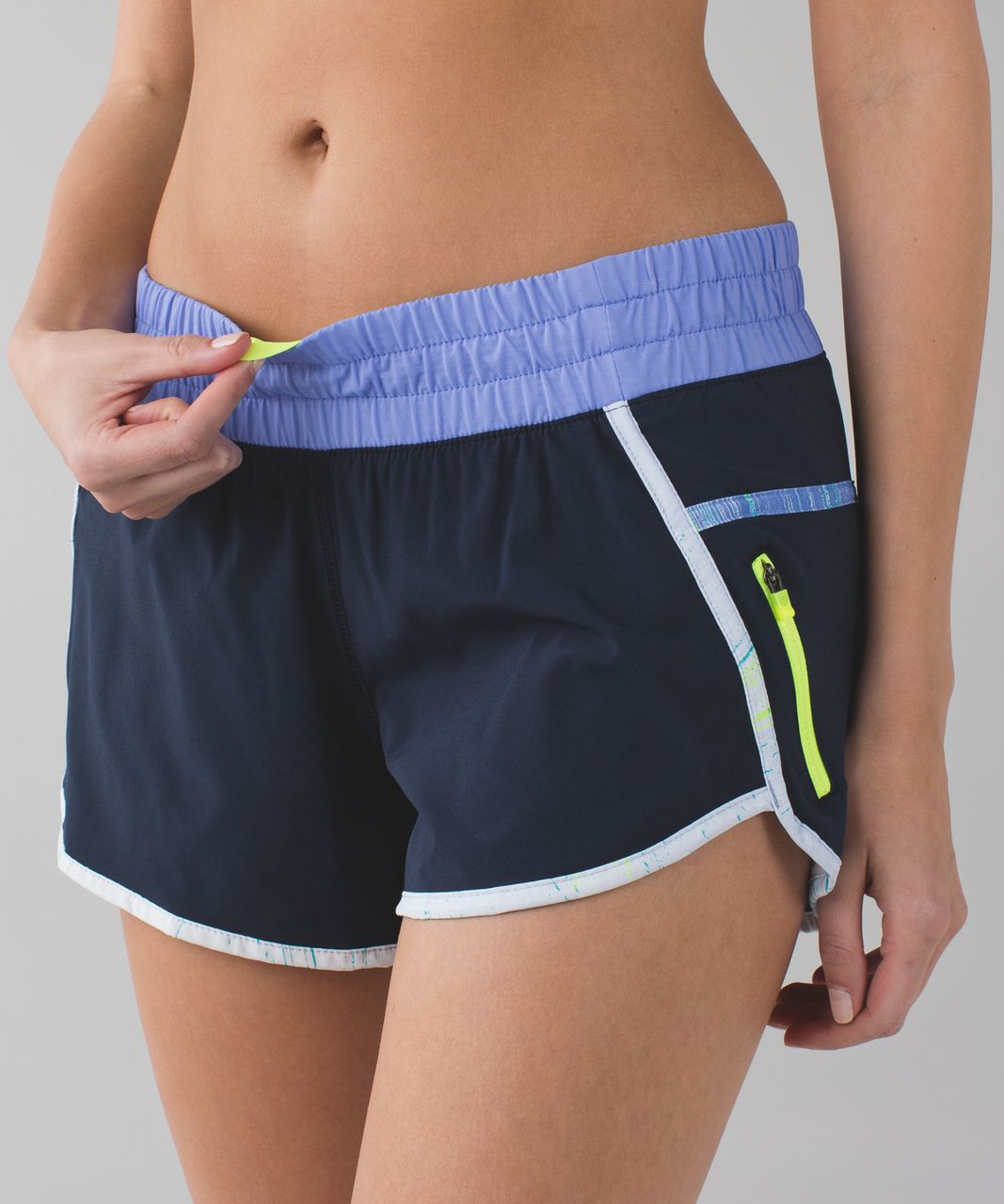 Lululemon Tracker Short III *4-way Stretch - Inkwell / Wind Chill White Lullaby / Lullaby