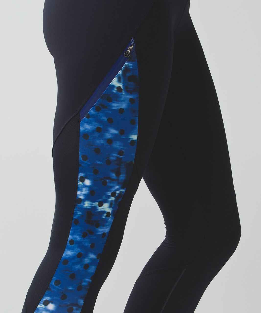 Lululemon Rain-On Train-On Tight - Naval Blue / Windy Blooms Saphire Blue  Multi / Sapphire Blue - lulu fanatics