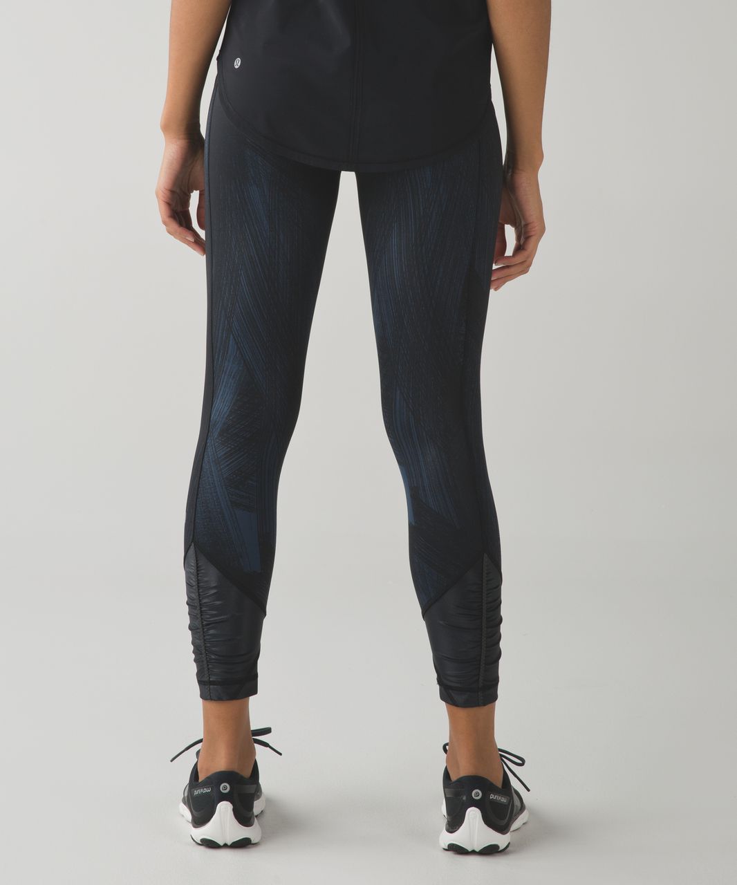 Lululemon Pace Queen Tight *Full-On Luxtreme - Wind Chill Deep Navy Black