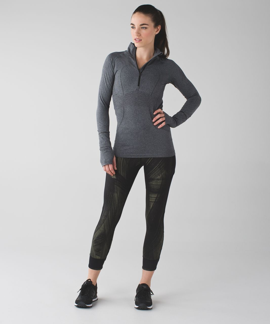 Lululemon Fresh In Mesh Crop (19) - Black - lulu fanatics