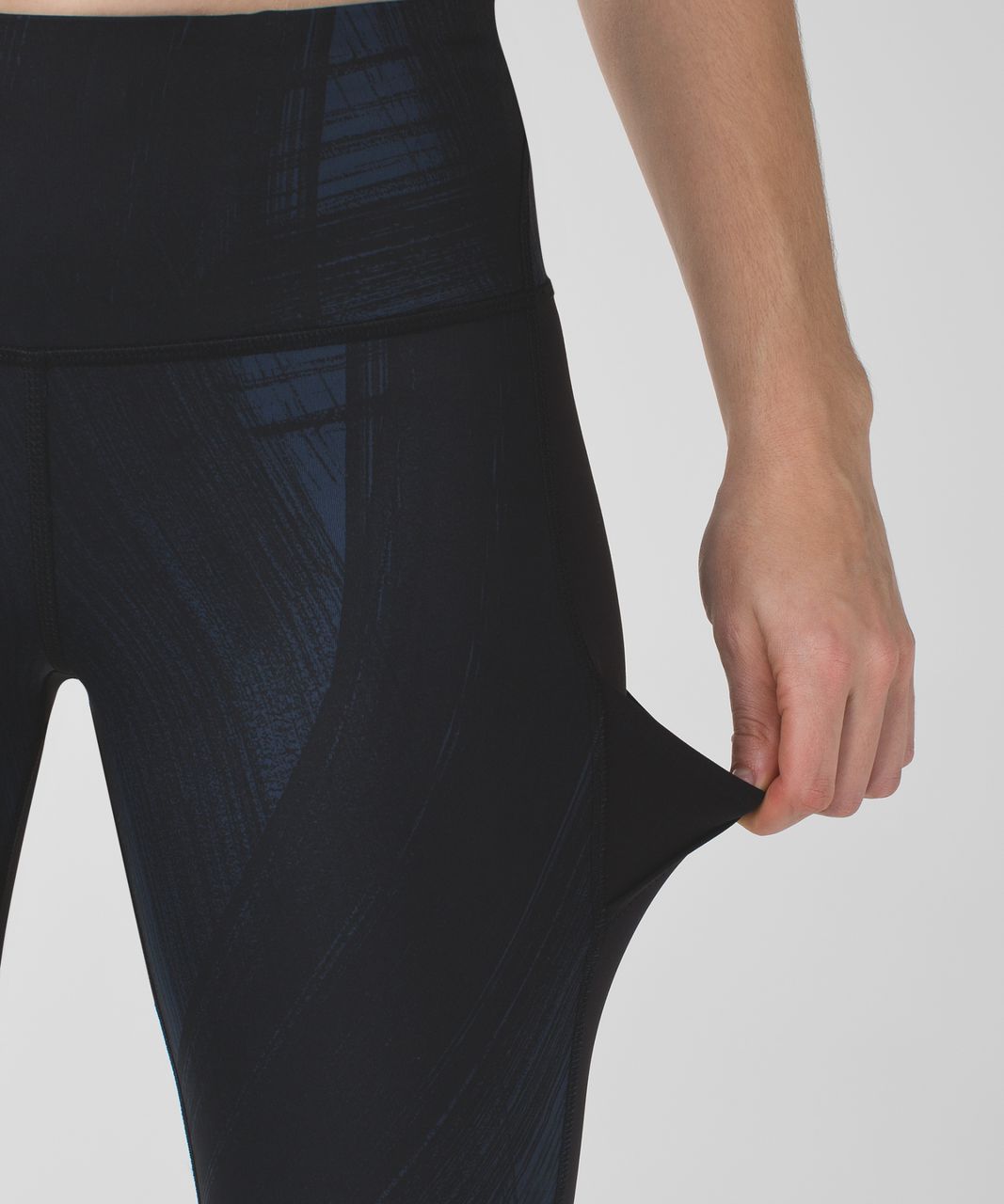 Lululemon Fresh Mesh Run Crop - Wind Chill Deep Navy Black / Black