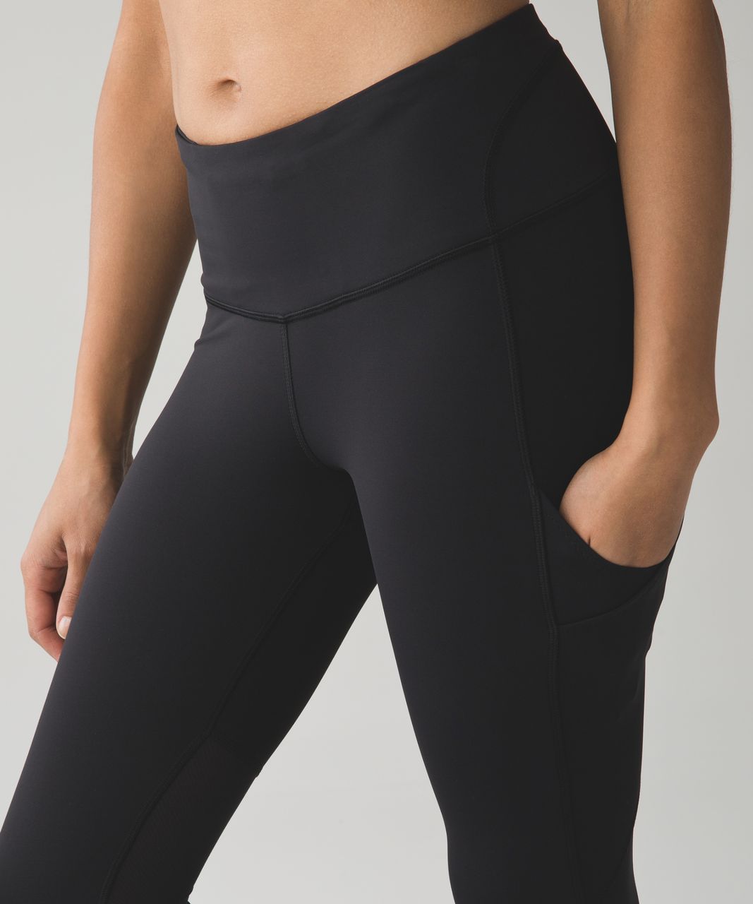 Lululemon Fresh Mesh Run Crop - Black