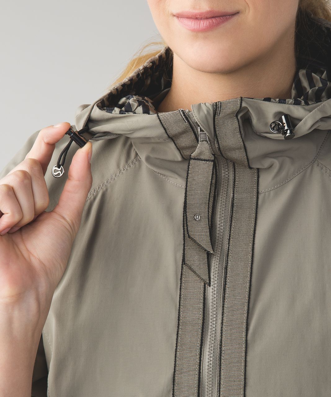 Lululemon Rain for Daze Jacket - Soft Earth / Narrow Bold Stripe Printed Soft Earth Black