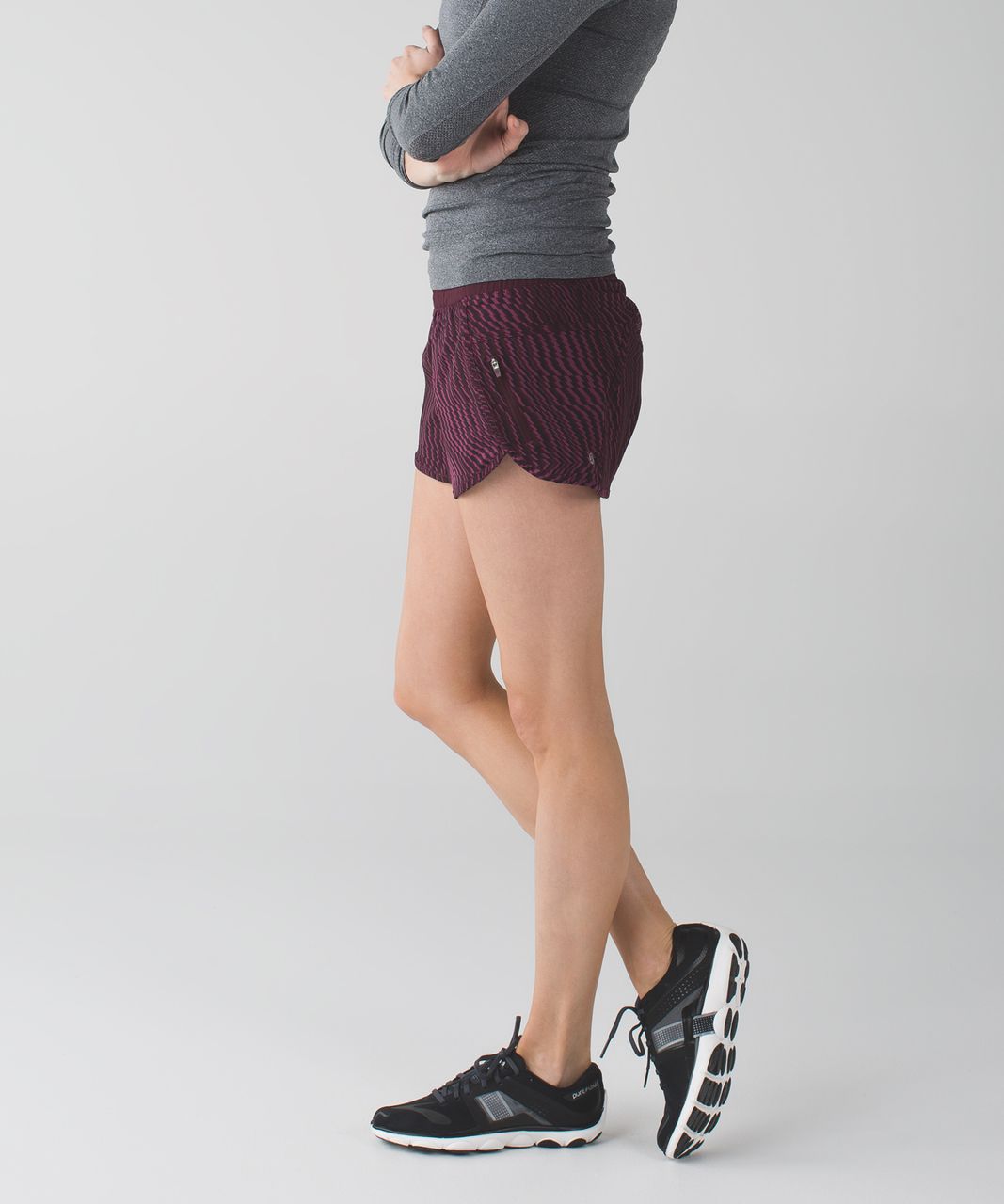 Lululemon Tracker Short III *4-way Stretch - Shifted Horizon Red Grape Black / Bordeaux Drama