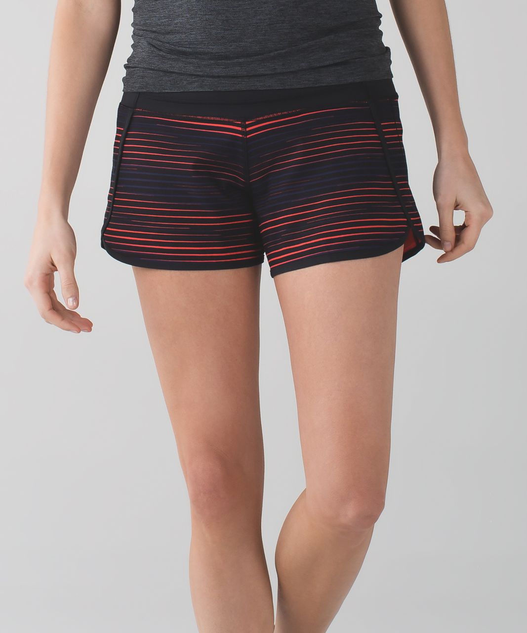 Lululemon Run Times Short *4-way Stretch 4" - Twisted Dune Alarming Black / Black