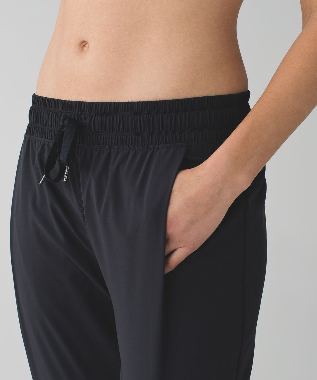 Lululemon Stretch It Out Crop - Black