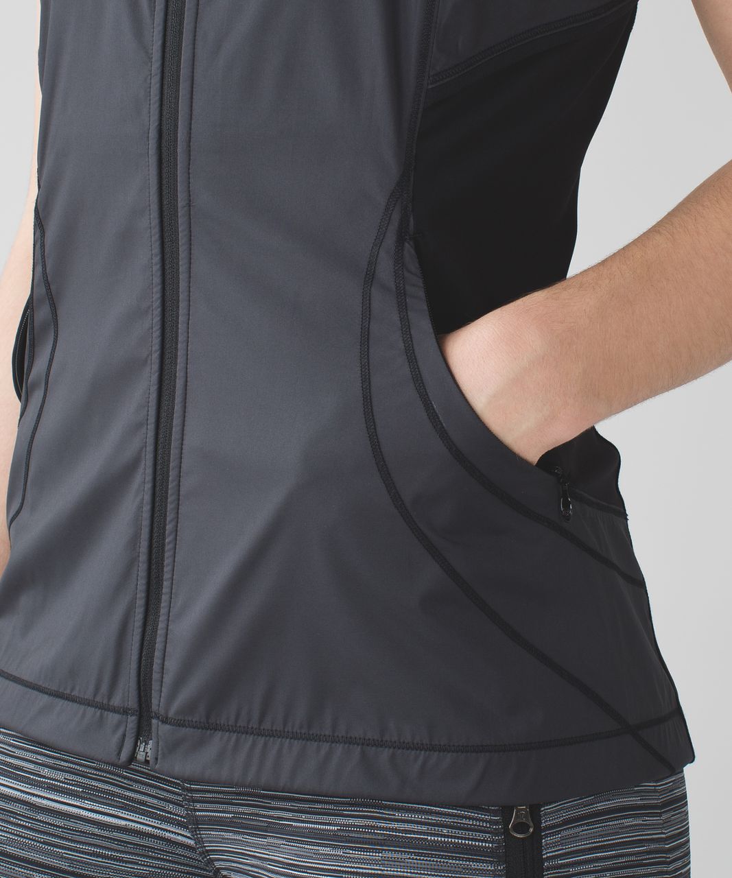 Lululemon 5 Mile Vest - Black / Heathered Black