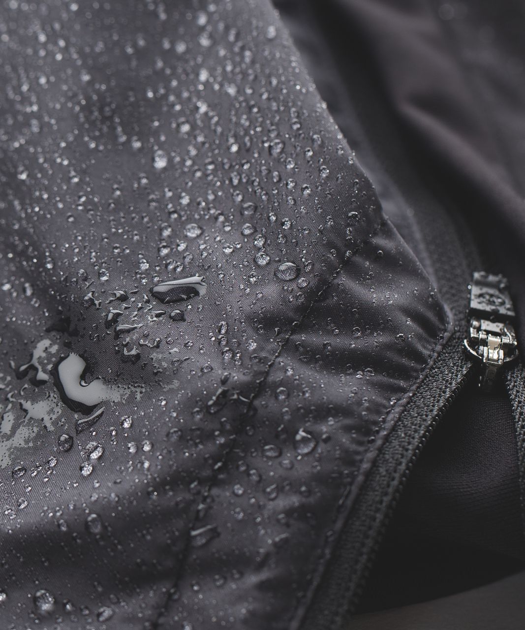 Lululemon Rain-On Train-On Pullover - Black