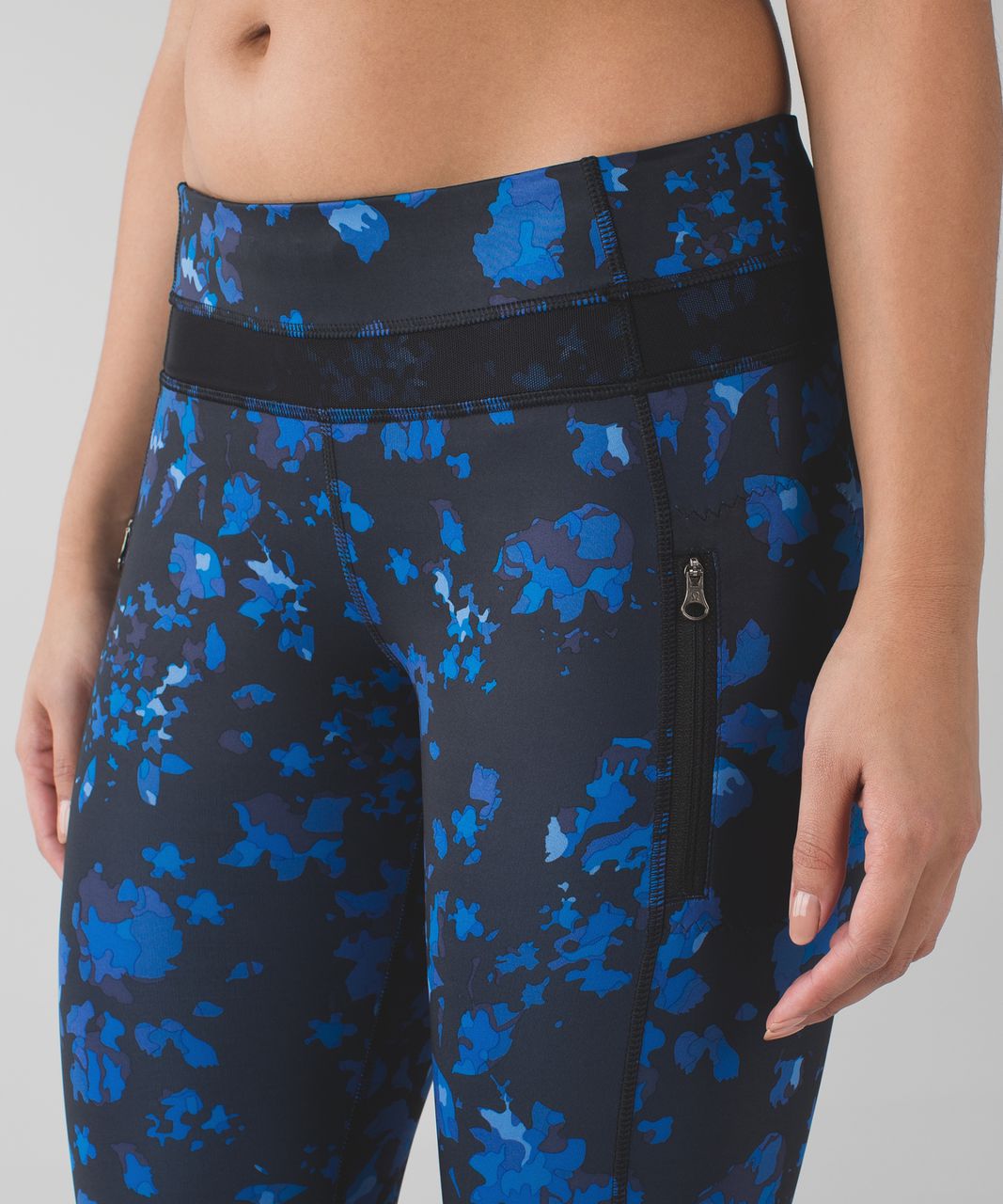 Lululemon Inspire Tight II - Power Luxtreme Spray Jacquard Shocking Blue  Black / Black - lulu fanatics