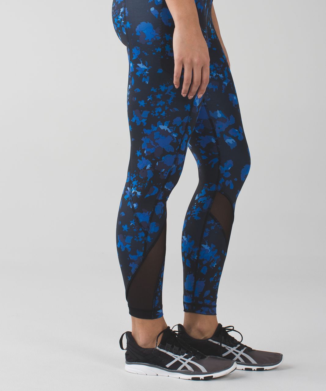 Lululemon - Inspire Tight II - Animal Swirl Embossed Black / Black